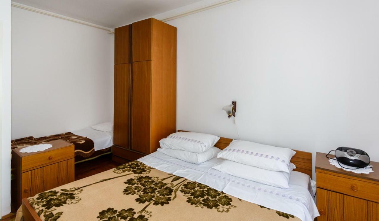 Apartmani Jelica Krk Town Esterno foto